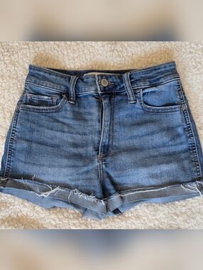 Hollister Women's Curvy High-rise 3" Hollister Soft Stretch